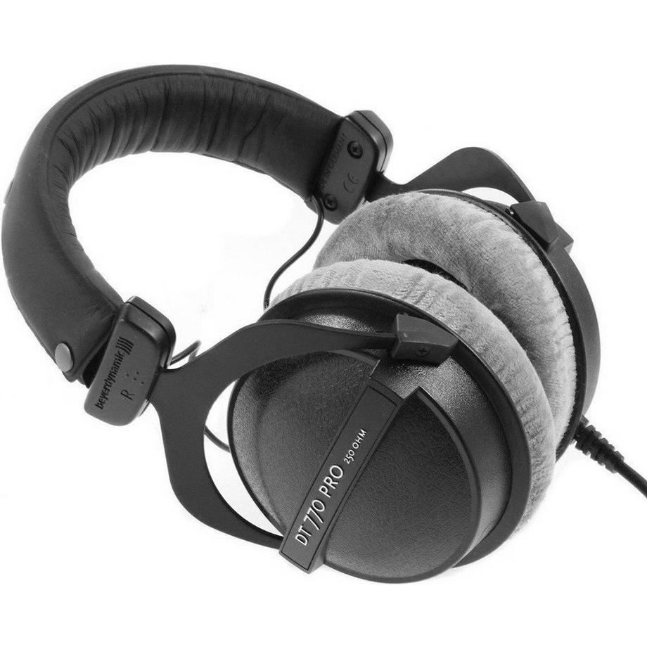 Beyerdynamic  Beyerdynamic DT 770 PRO Kopfhörer Kabelgebunden Kopfband Musik Schwarz 