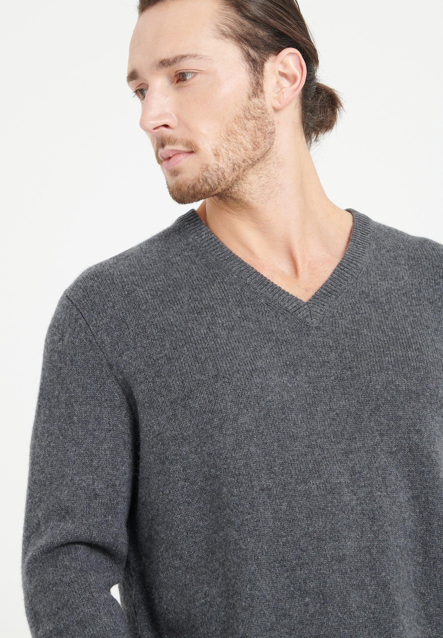 Studio Cashmere8  LUKE 13 Pullover mit V-Ausschnitt 4 Söhne - 100% Kaschmir 