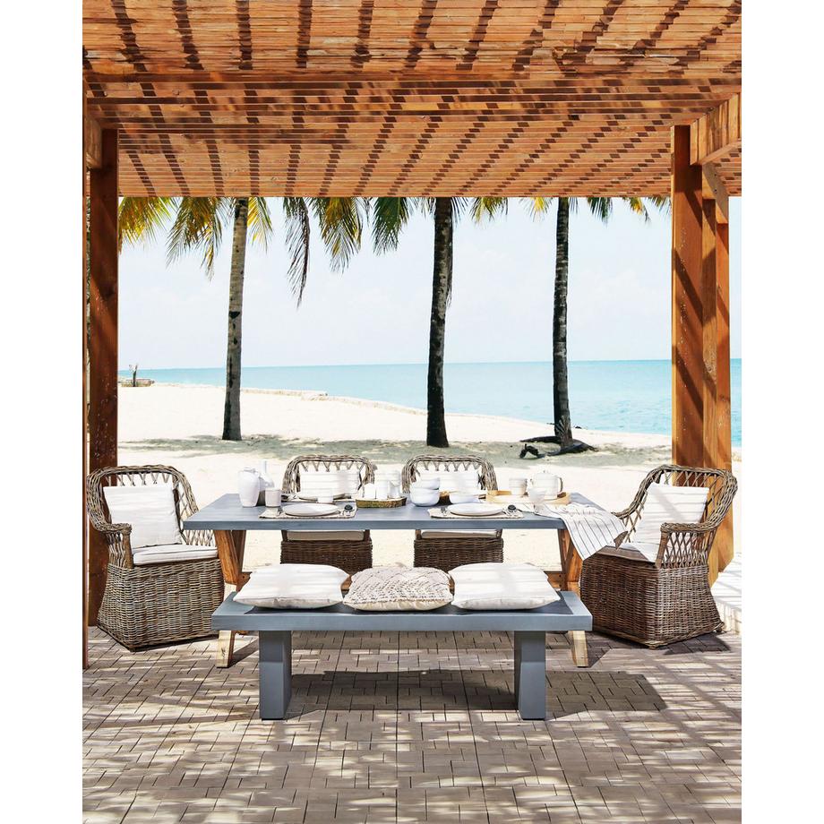 Beliani Gartensessel 2er Set mit Auflagen aus Rattan Klassisch MAROS  