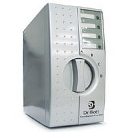 Dr. Bott  MoniSwitch Pro Dual VGA 4-ports commutateur écran, clavier et souris Argent 