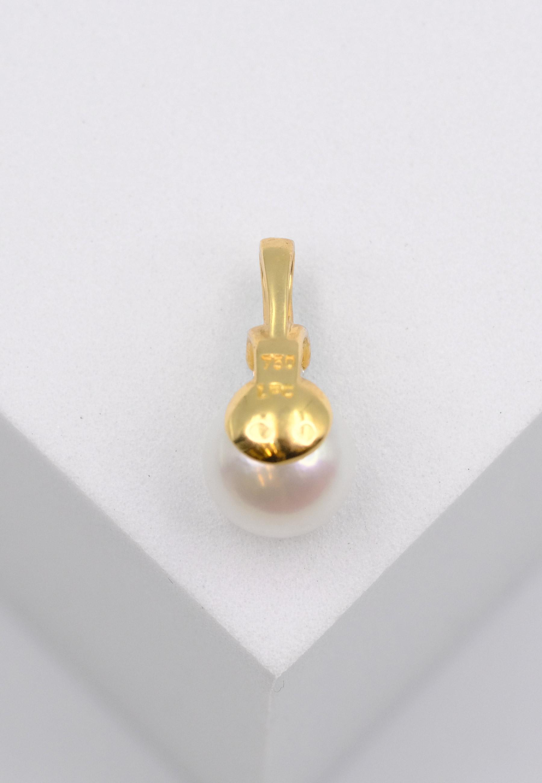 MUAU Schmuck  Anhänger Gelbgold 750 Akoya Perle 7mm, Diamant 0.06ct. 