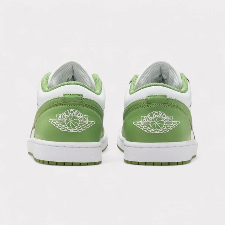 NIKE Air Jordan 1 Low Sneakers  