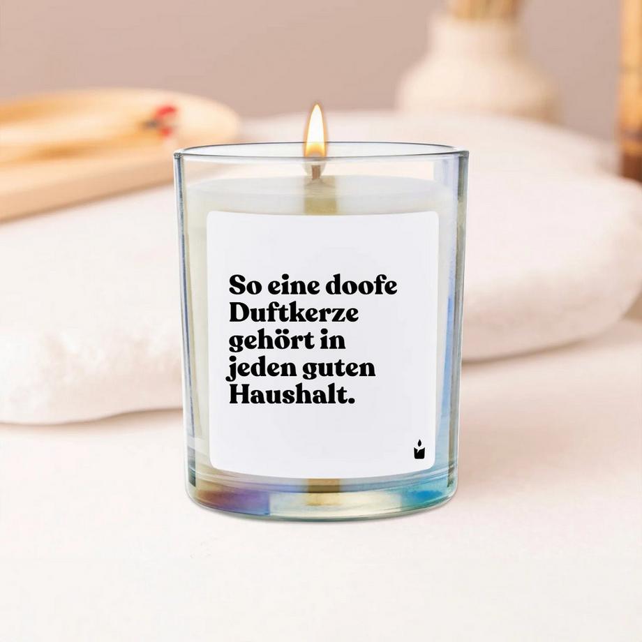 CandleHand Duftkerze Woody So eine doofe Duftkerze gehört in jeden guten Haushalt.  
