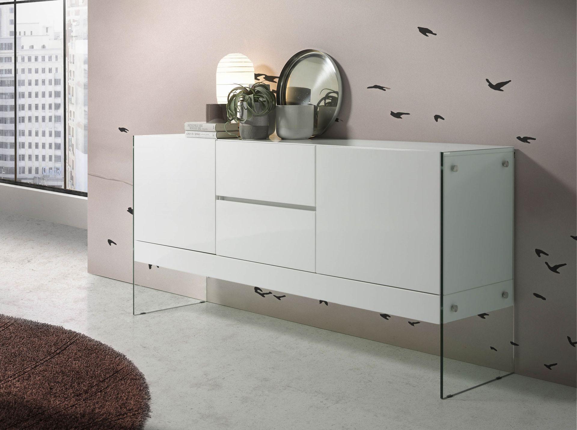 ANGEL CERDA Sideboard ausem Holz und gehärtetem Glas  