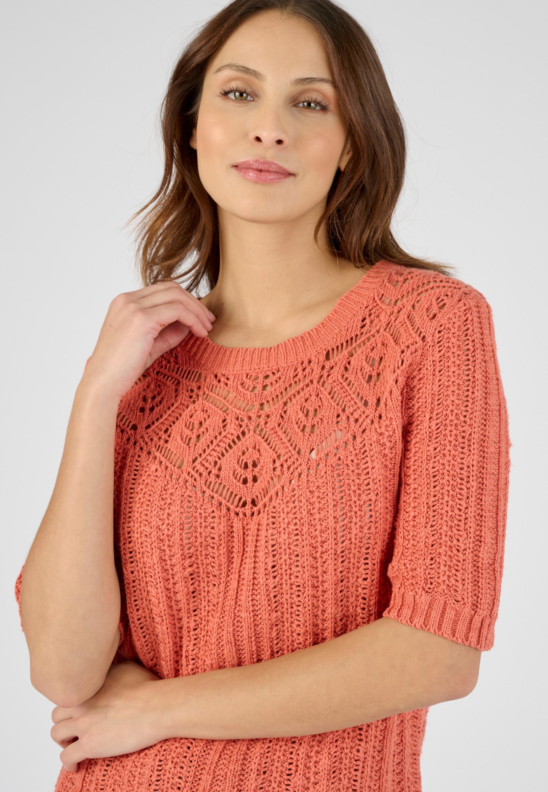 Damart  Pull effet crochet fil ruban effet crochet, plastron fantaisie féminin, col rond. 