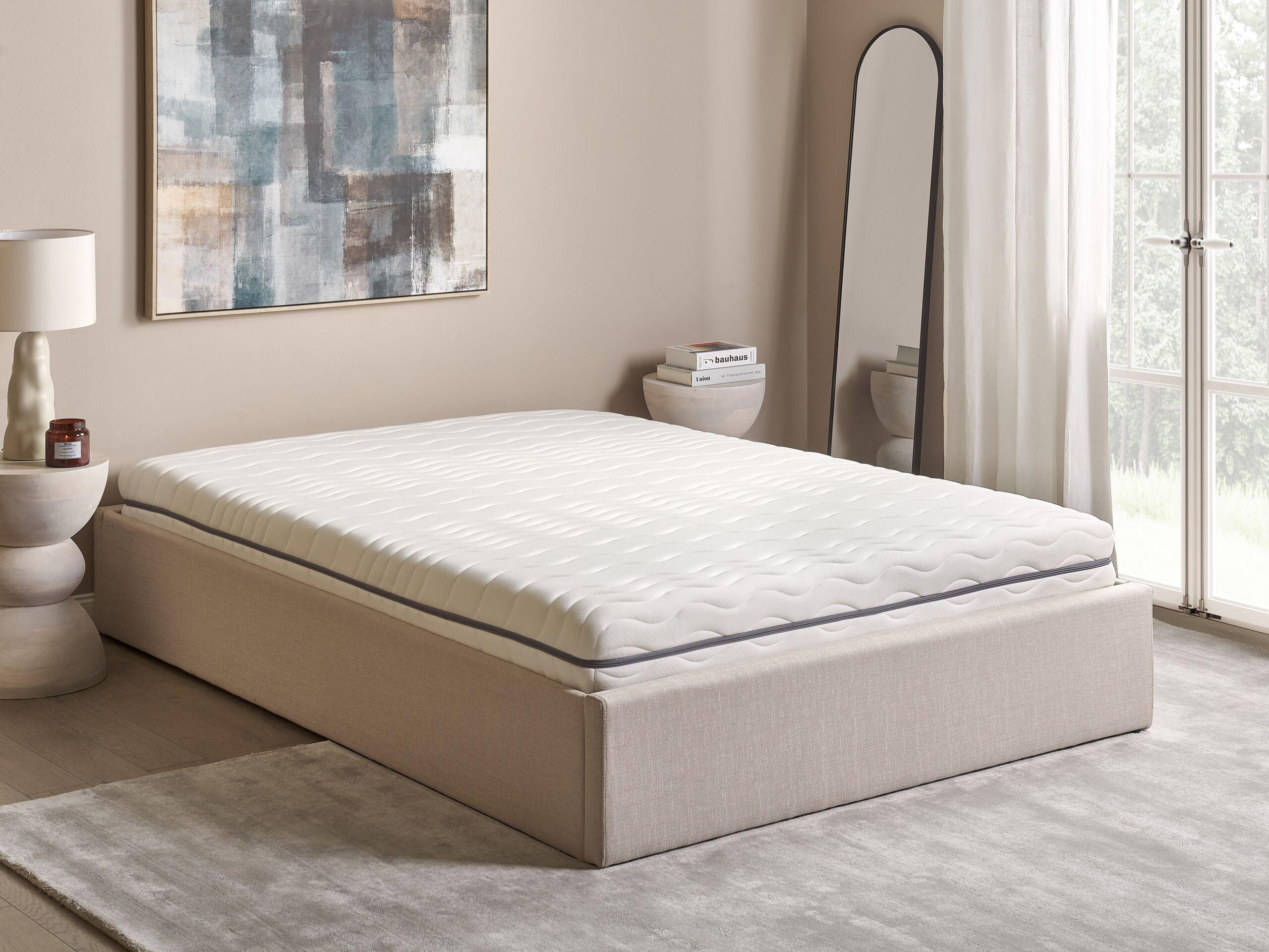 Beliani Materasso memory foam en Poliestere JOLLY - Medio  