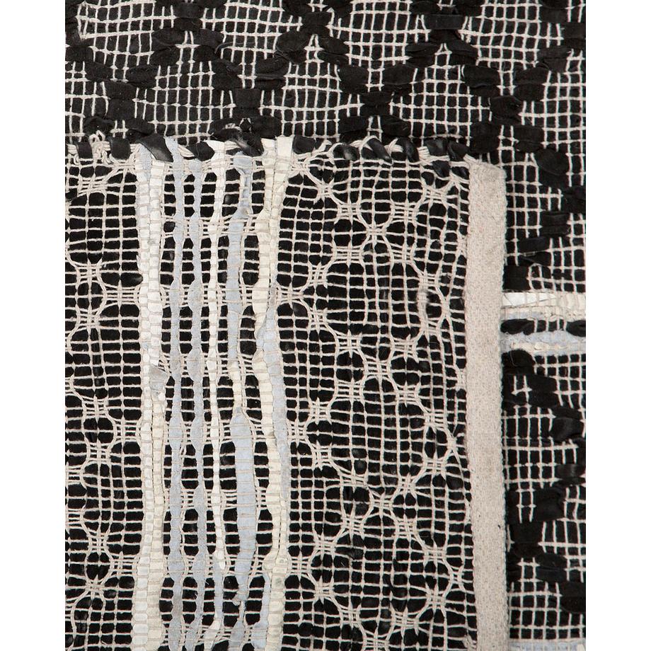 Beliani Tapis en Cuir  FEHIMLI  