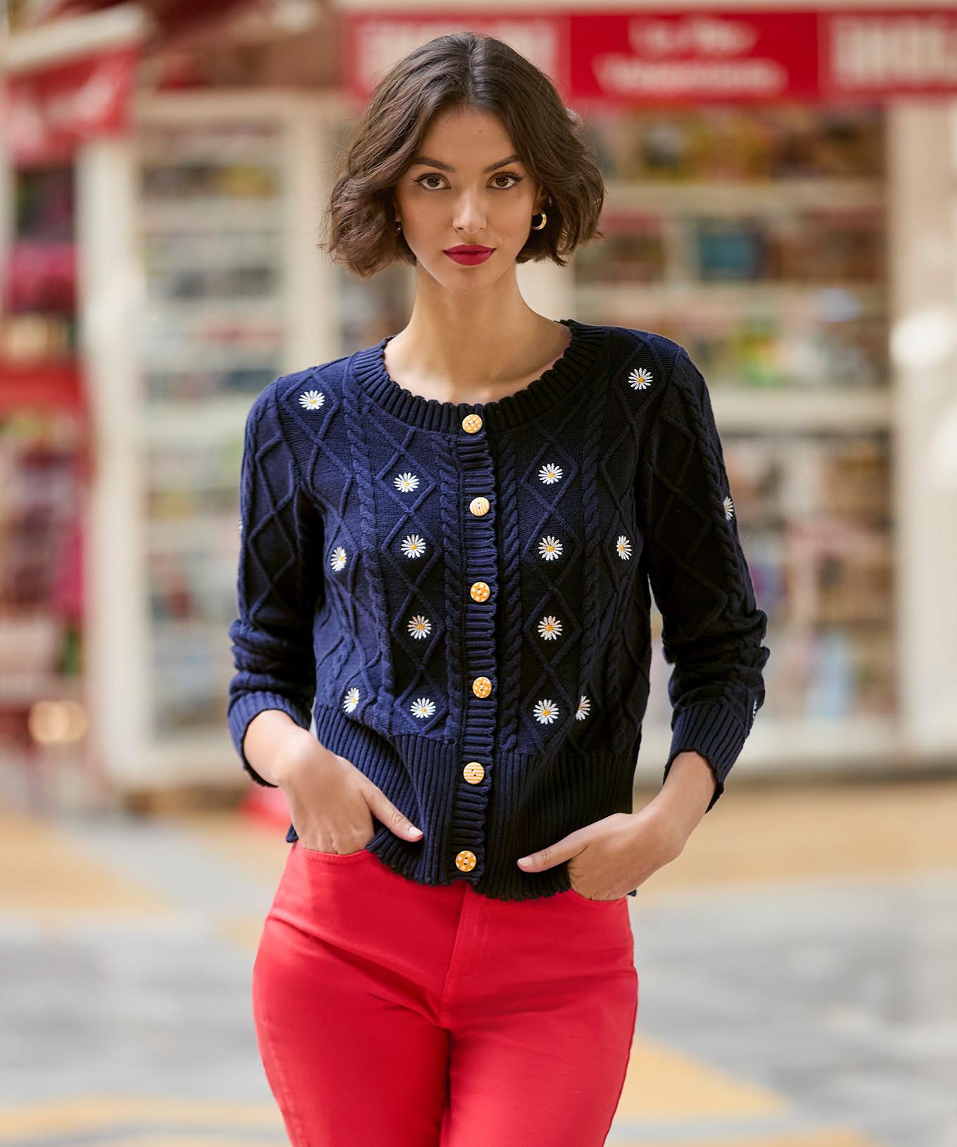 Joe Browns Gänseblümchen Zopfstrickjacke  