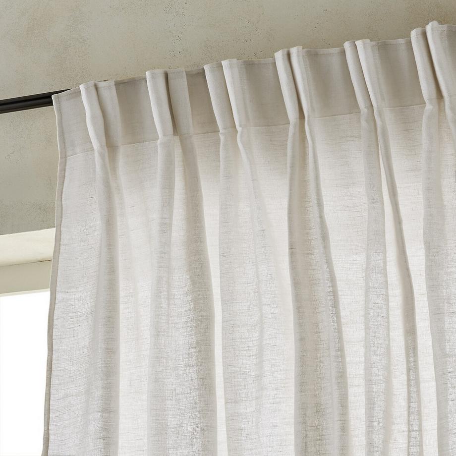 AM.PM  Leinenvorhang mit flämischen Falten 