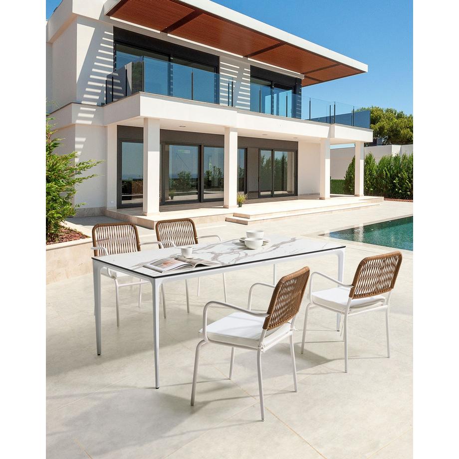 Beliani Set mit 4 Stühlen und Sitzkissen aus Aluminium Modern TACENO  