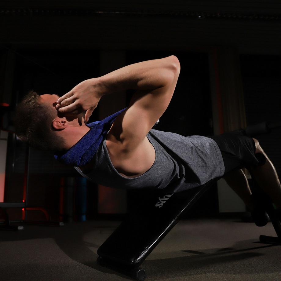 B2X  Panca per esercizi per l'addome 