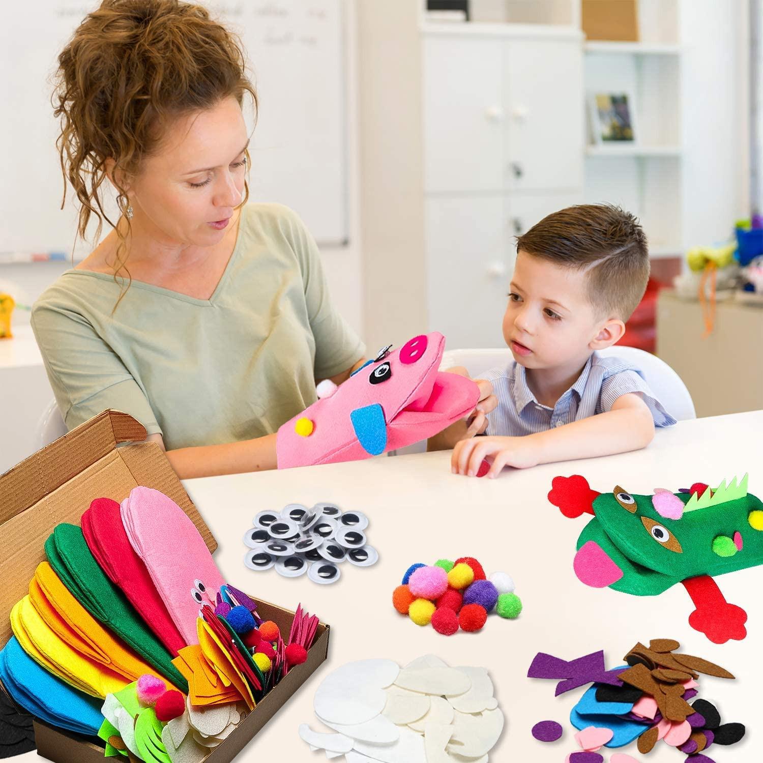 Activity-board  6Pcs Marionnettes à main en feutre pour enfants modernes Poupée en feutre Chaussette Pompoms Artisanat 