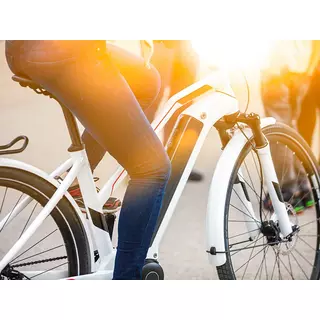 Smartbox  Balade en vélo électrique avec location de 2 e-bikes pendant 1 journée - Coffret Cadeau 