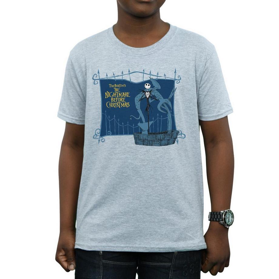 Disney  Tshirt NIGHTMARE BEFORE CHRISTMAS JACK AND THE WELL 