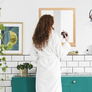 B2X Bambus-Wandspiegel mit Ablage  