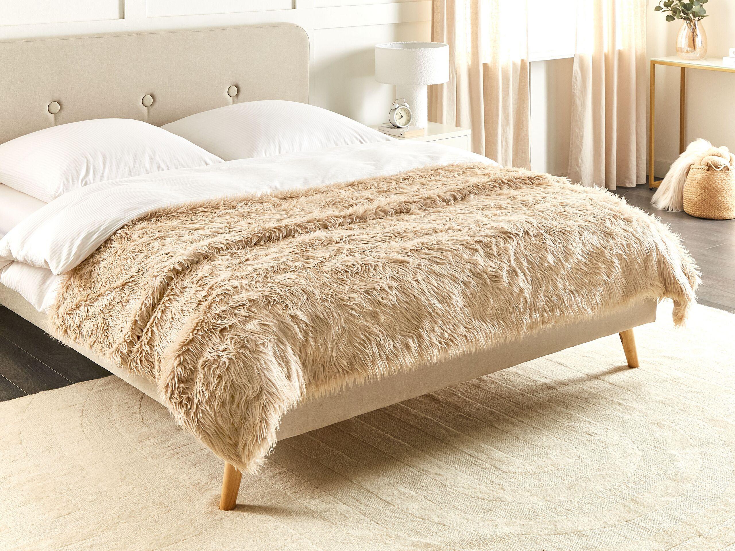 Beliani DELICE Copriletto Moderno in Acrilico  