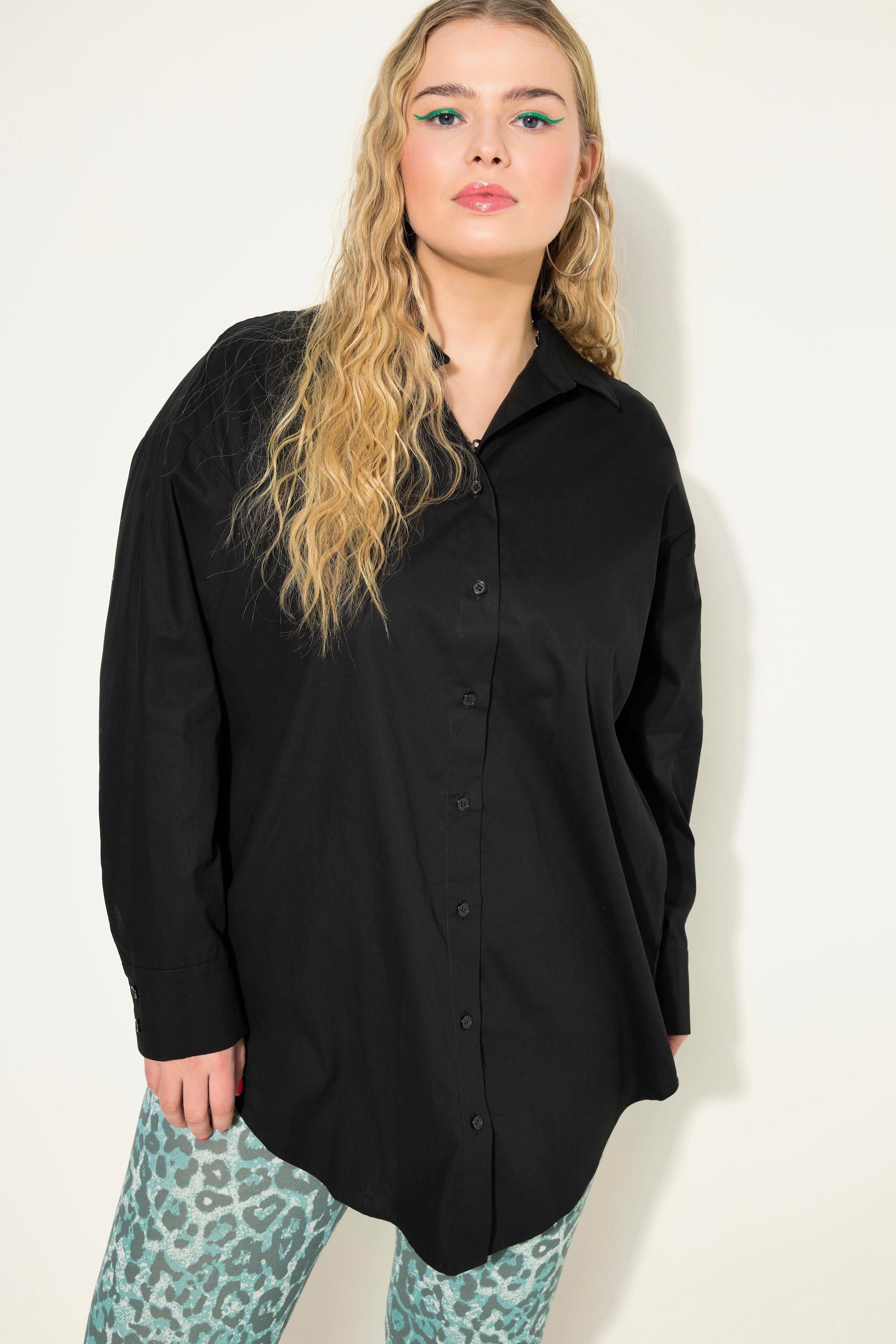 Studio Untold  Bouse oversized à manches longues. Patte de boutonnage au dos 