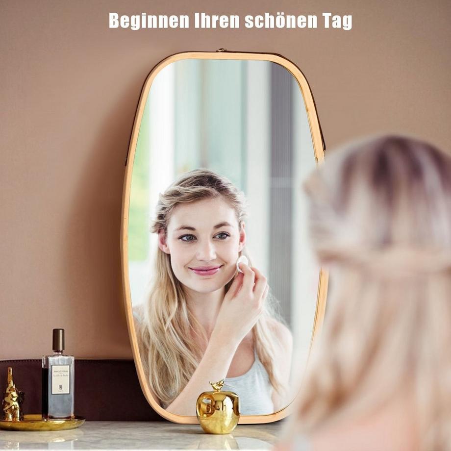 Northix Schmuckspiegel mit Bambus-Rahmen und verstellbarem Lederband 77 x 44 x 1,5 cm  