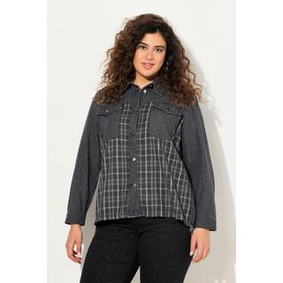 Ulla Popken  Chemise en jean, empiècements en flanelle. Col chemise, franges et manches longues. 