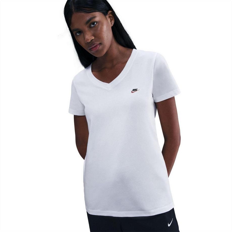 Club T-Shirt, Vausschnitt
