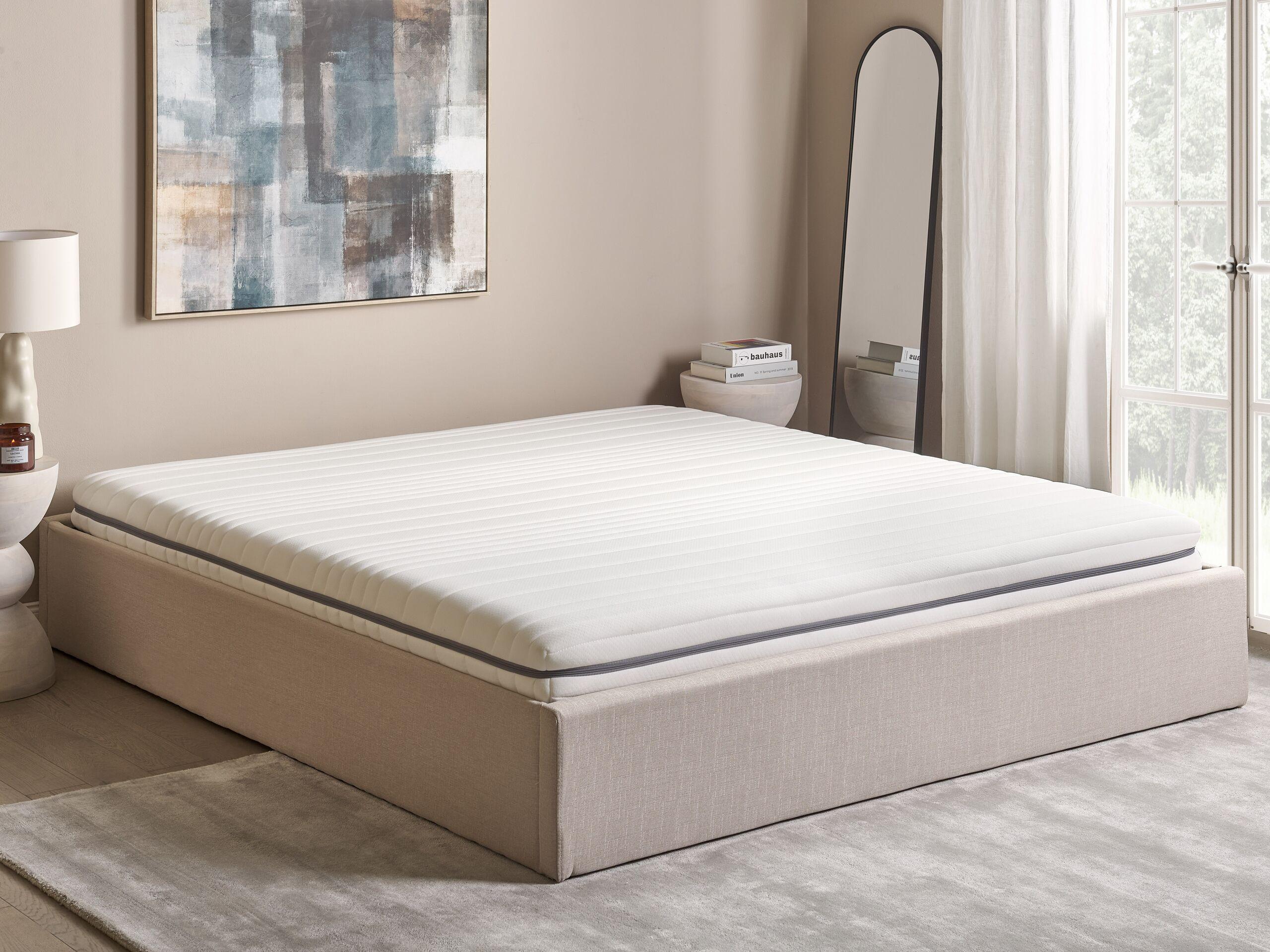 Beliani Matelas en mousse en Polyester ENCHANT - Moyen  