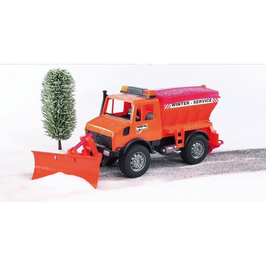 bruder  MB-Unimog Winterdienst mit Räumschild 