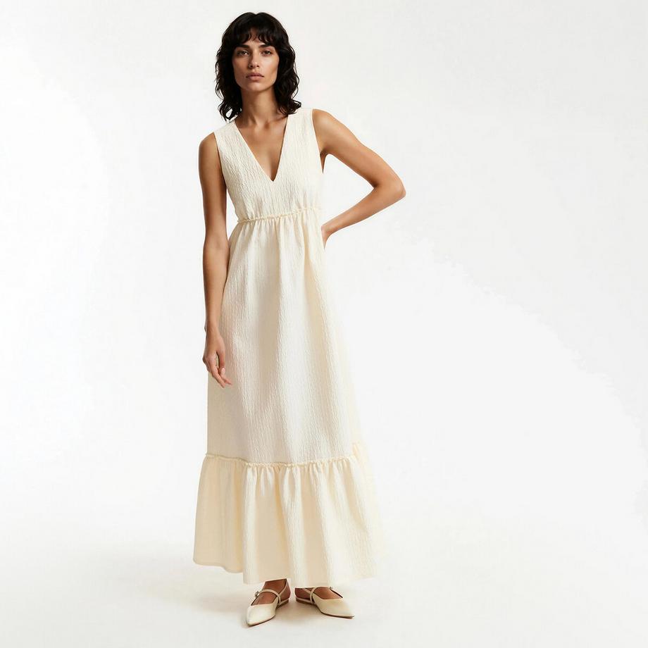 Langes ärmelloses V-Ausschnitt-Kleid mit Volants