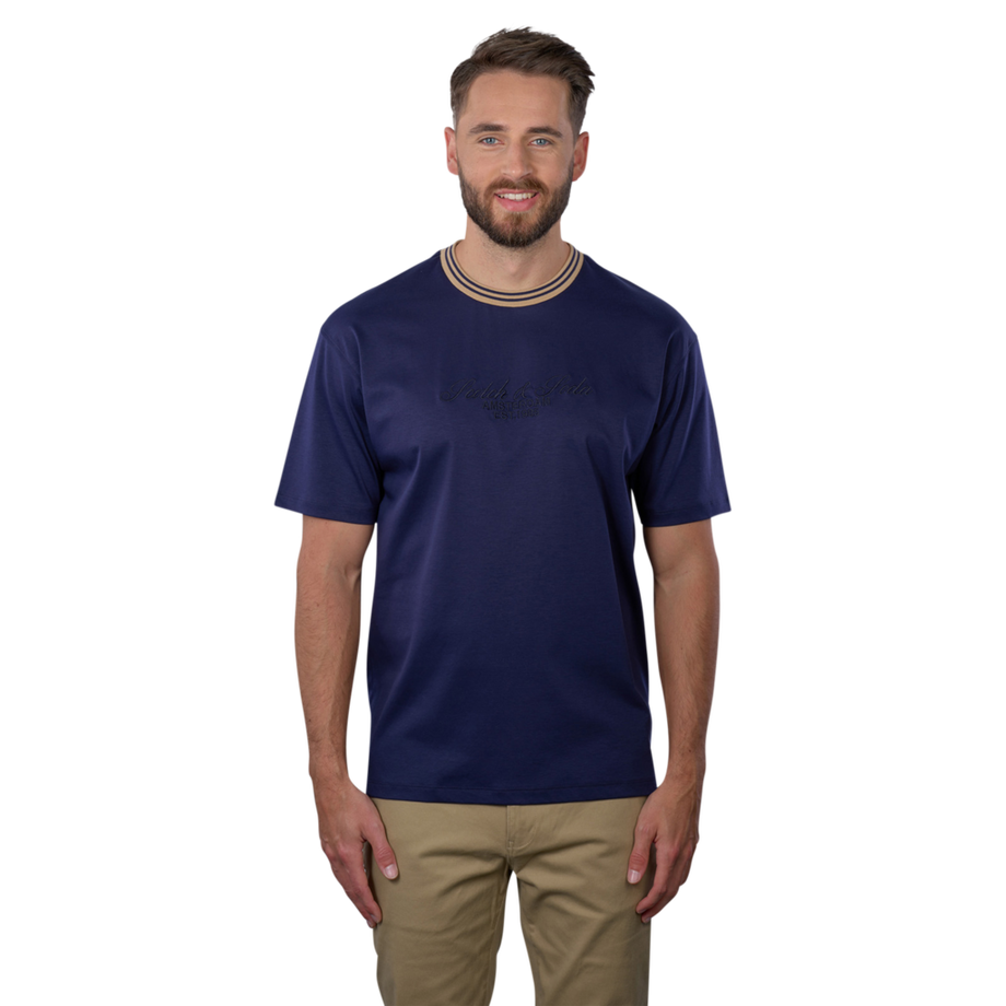 Chic Varsity T-Shirt Relaxed