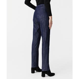 Damart  Pantalon 3 statures en toile souple et confortable. 