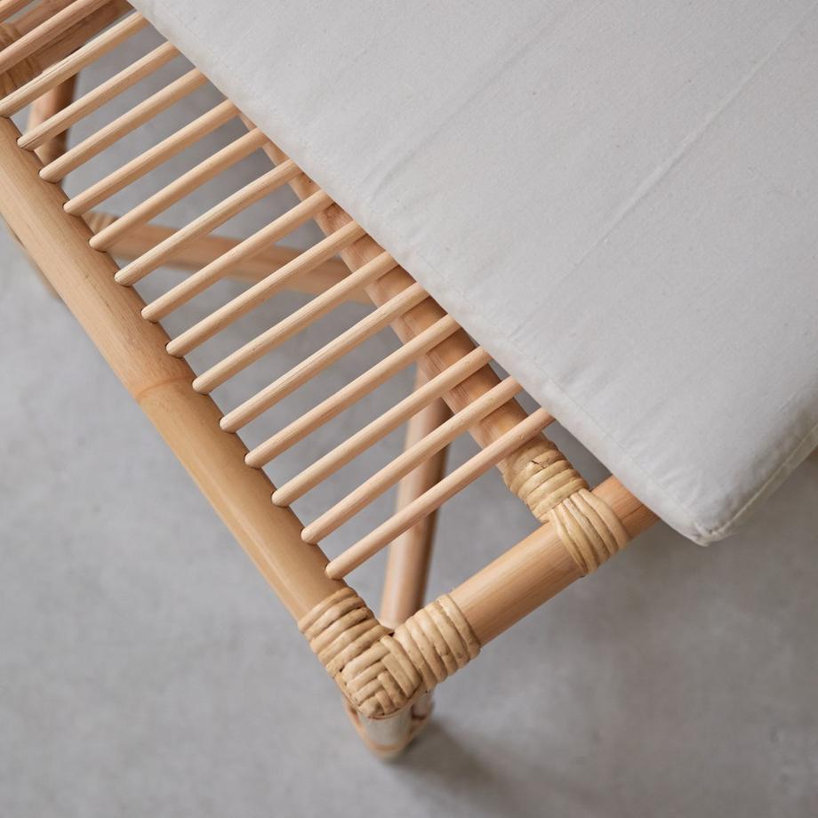 Tikamoon Bank aus Rattan Soa  