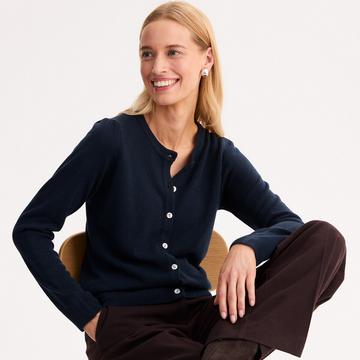 Angenehm weiche Strickjacke mit Rundhalsausschnitt