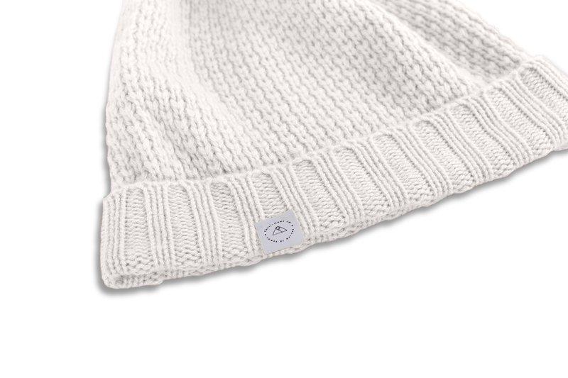 CASH-MERE.CH Bonnet Cachemire avec Pompon  