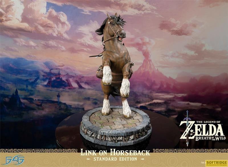 First 4 Figures  Figur: Breath of the Wild Statue Link on Horseback (56cm) 