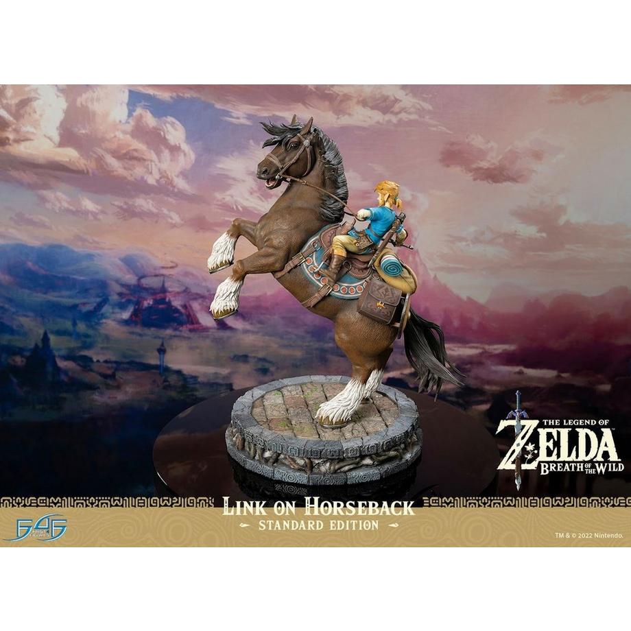 First 4 Figures  Figur: Breath of the Wild Statue Link on Horseback (56cm) 