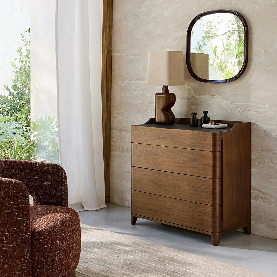 AM.PM Kommode aus Walnussfurnier  