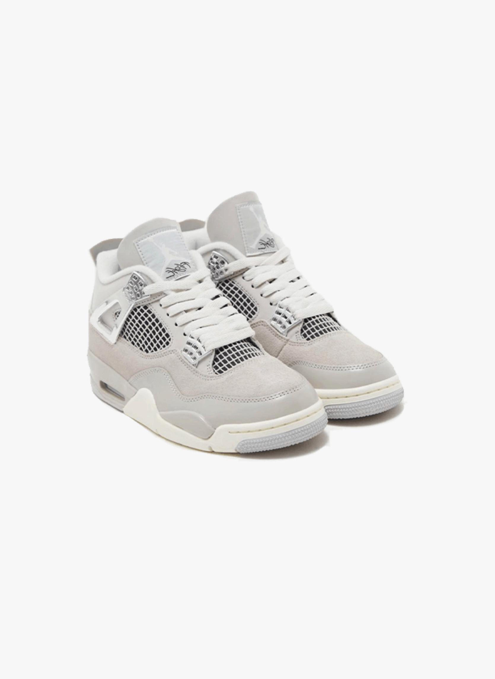 NIKE  Air Jordan 4 Retro Frozen Moments 