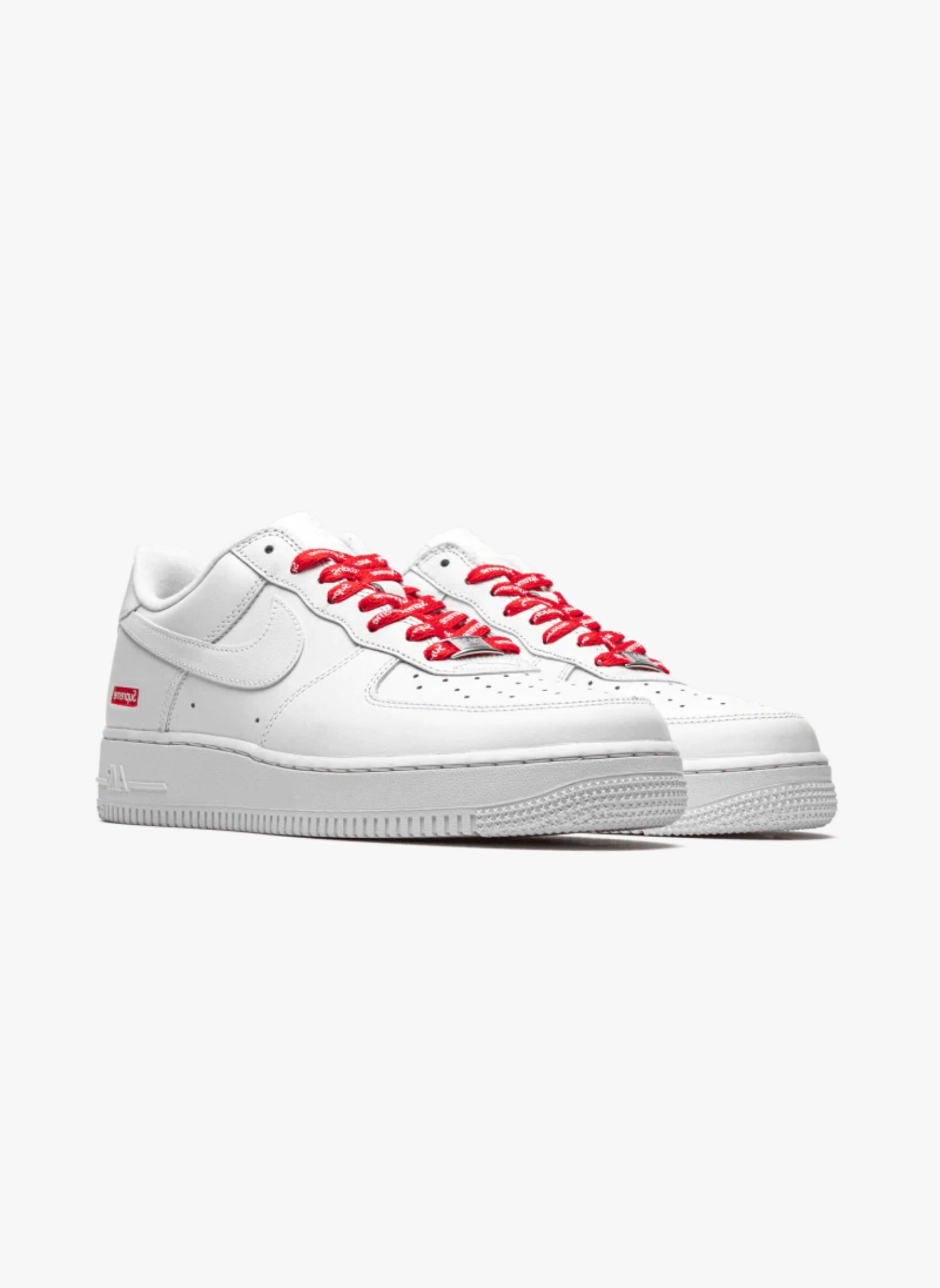 NIKE  Air Force 1 Low  Supreme 