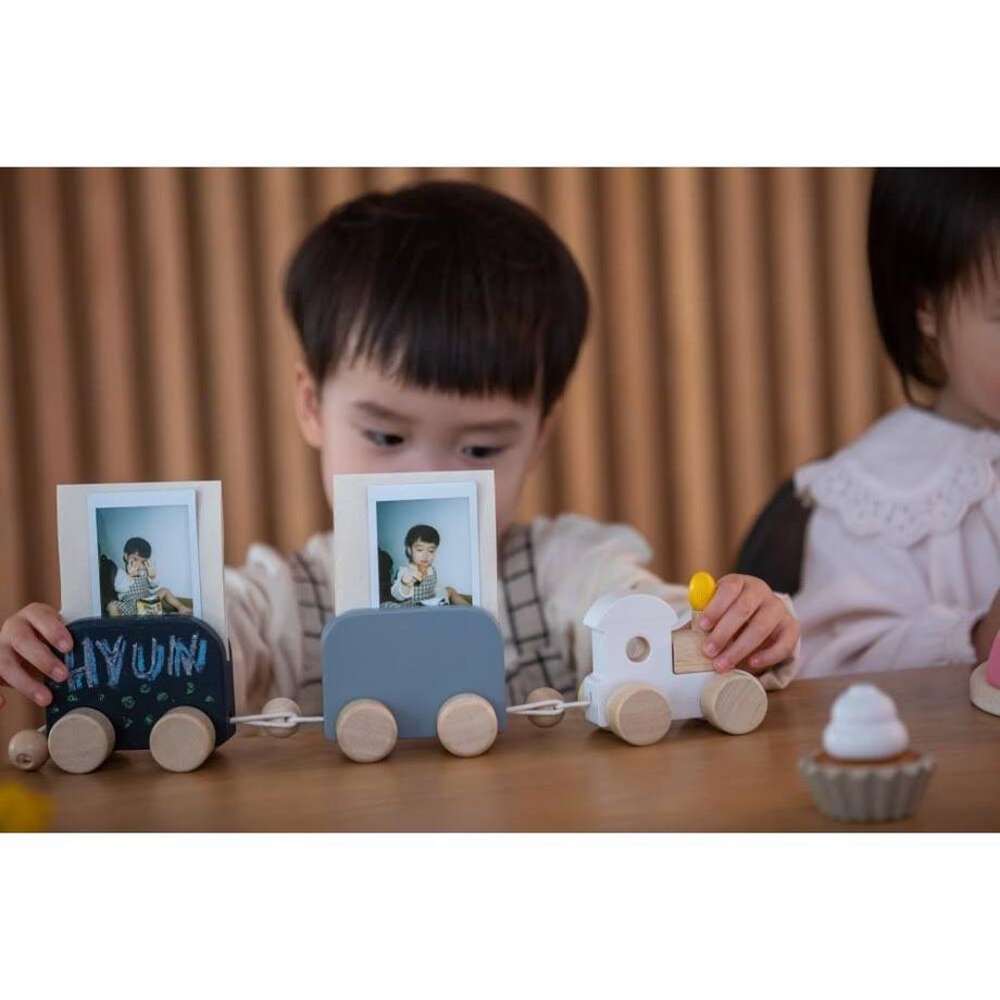 Plantoys  PlanToys Jouets en bois Train de la fête 