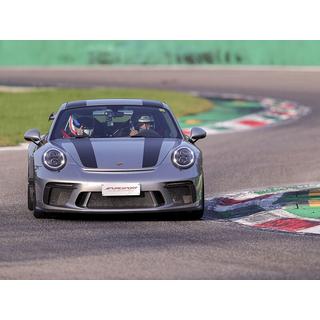 Smartbox  1 tour au volant d'une Porsche 911 GT3 sur le circuit du Mugello - Coffret Cadeau 