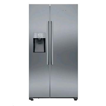 Siemens iQ500 KA93DAIEP frigorifero side-by-side Libera installazione 562 L E Stainless steel
