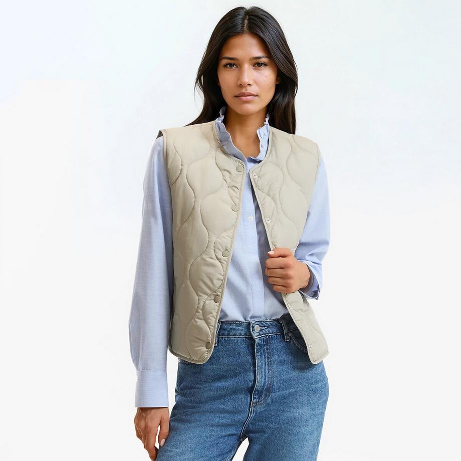 Steppgilet mit Druckknöpfen