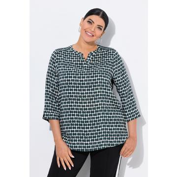 Blusa in raso con spalle a punto smock, scollo a tunica e maniche a 3/4