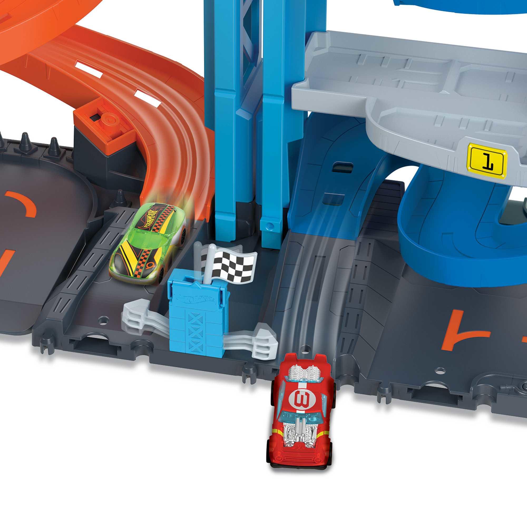 Hot Wheels  City Transforming Race Tower (1:64) 
