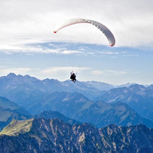 Geschenkidee  Tandem-Paragliding-Flug in Charmey (für 1 Personen) 