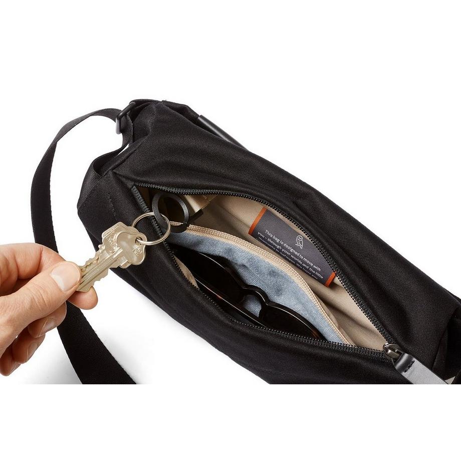 bellroy Sling Mini Melbourne Black  
