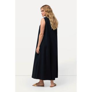 Ulla Popken  Robe maxi en jersey, sans manches. Silhouette en A évasée et décolleté en V. 