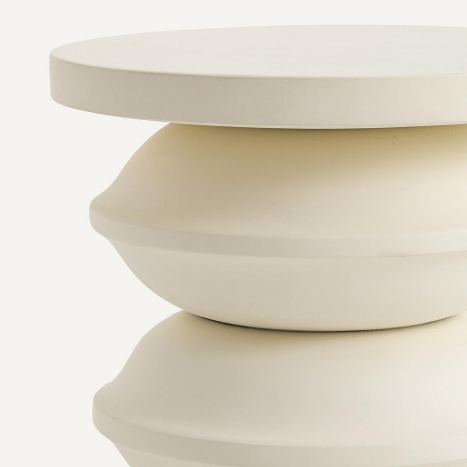 AM.PM Beistelltisch aus massivem Mangoholz  