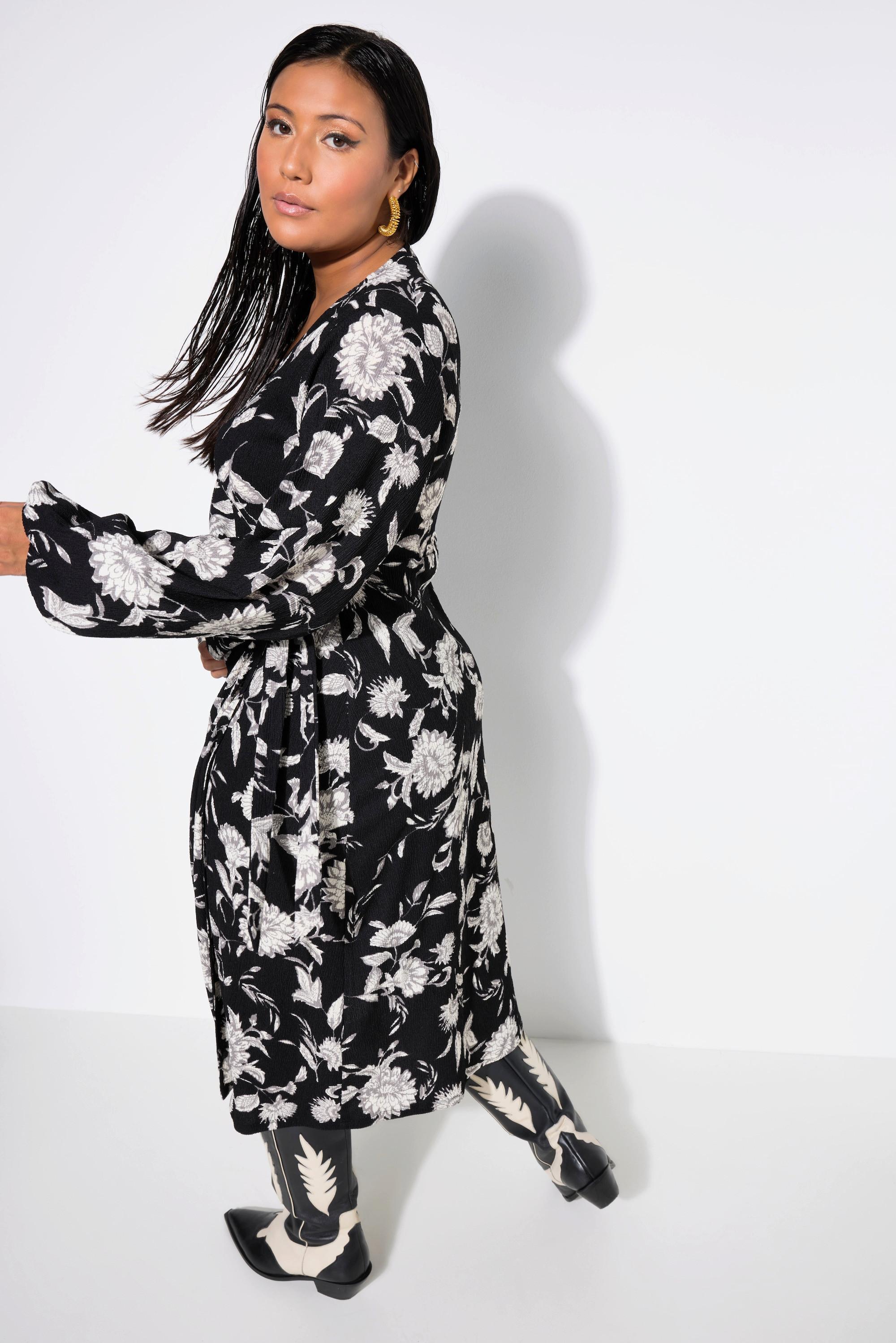 Studio Untold  Robe portefeuille maxi, coupe Straight Shape, imprimé floral 