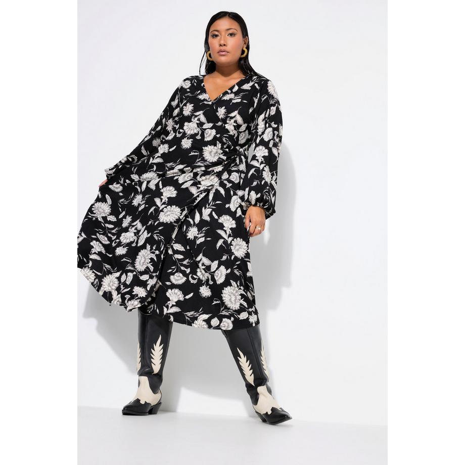 Studio Untold Maxi Wickelkleid Straight Shape Flowerprint  