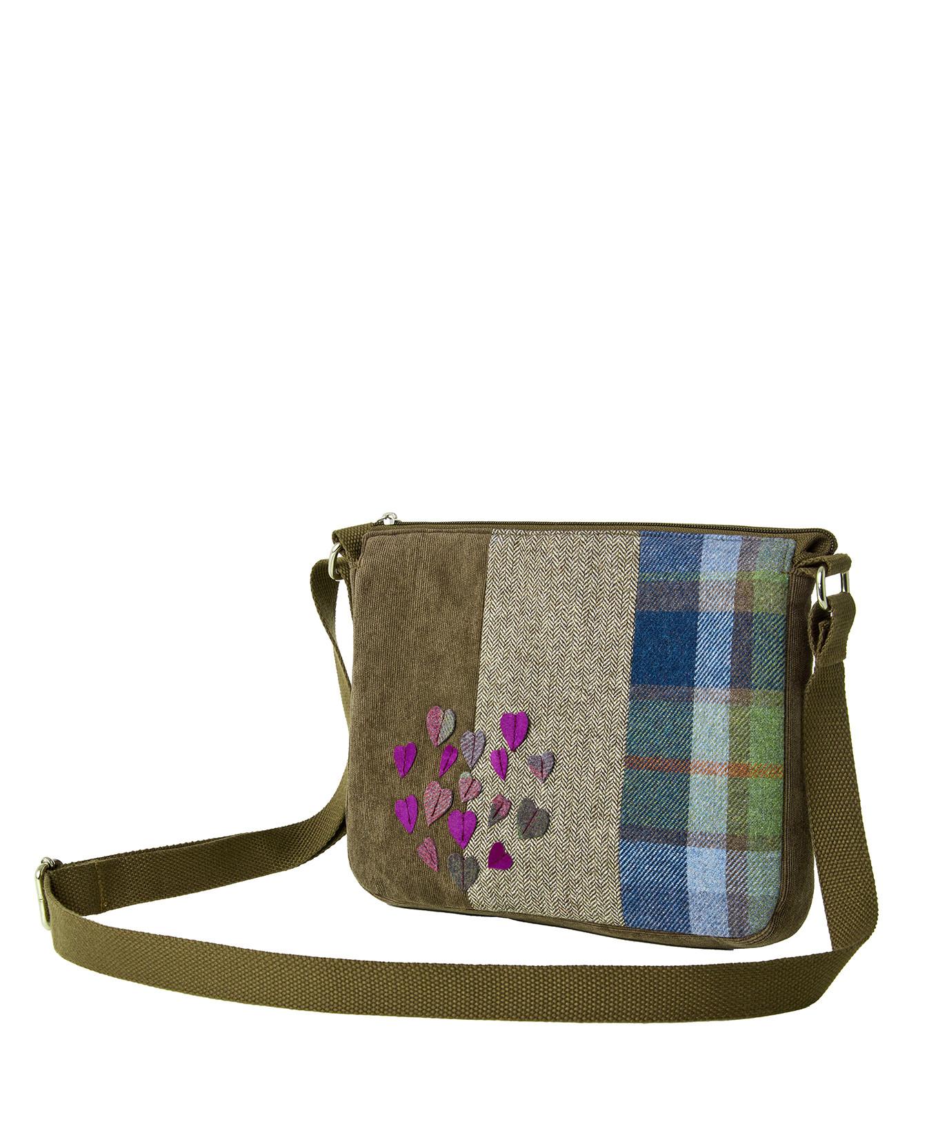 Joe Browns  Tartan-Tasche mit Herz-Applikation 